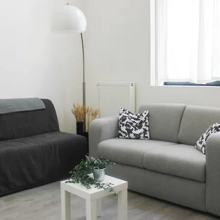 아파트 Duplex Adjoining The Eiffel Hall 생투앙